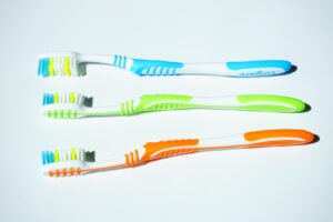 口臭対策に舌ブラシは医師が推奨する効果的な方法とは？